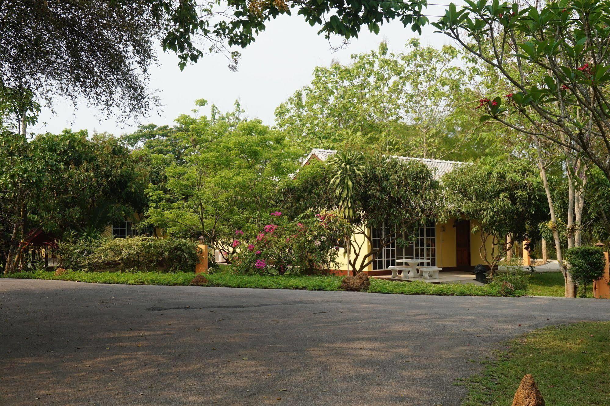 Nan Noble House Garden Resort Exterior foto